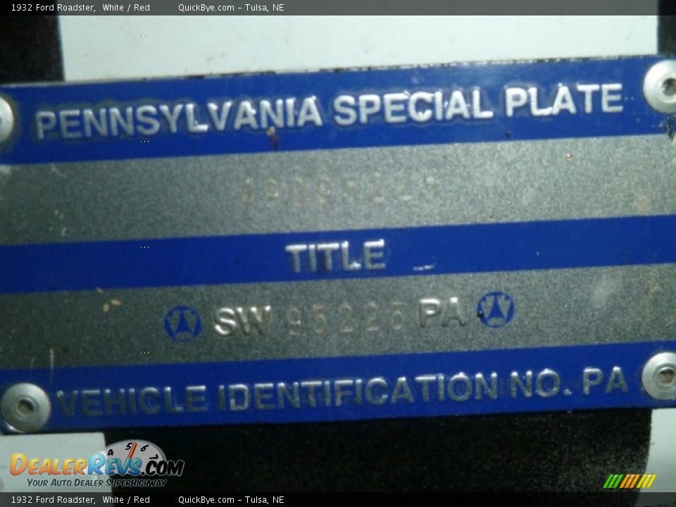 1932 Ford Roadster White / Red Photo #12