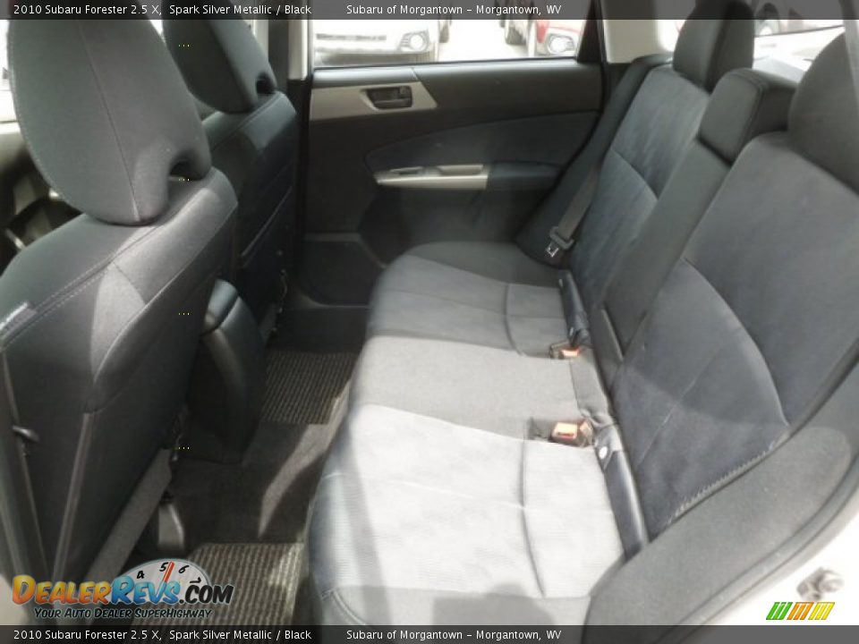 2010 Subaru Forester 2.5 X Spark Silver Metallic / Black Photo #5