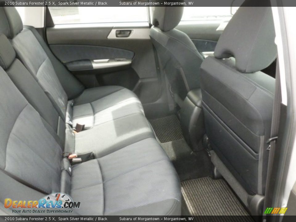 2010 Subaru Forester 2.5 X Spark Silver Metallic / Black Photo #14
