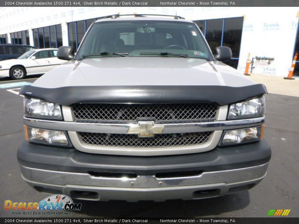 2004 Chevrolet Avalanche 1500 Z71 4x4 Silver Birch Metallic / Dark Charcoal Photo #8