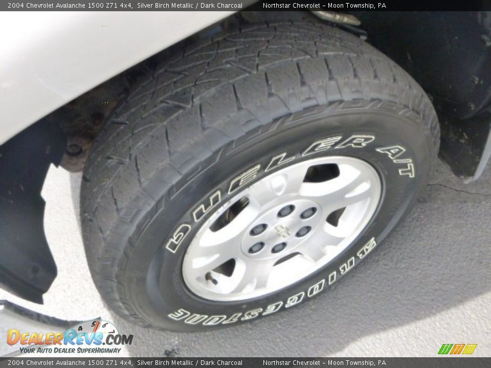 2004 Chevrolet Avalanche 1500 Z71 4x4 Silver Birch Metallic / Dark Charcoal Photo #9