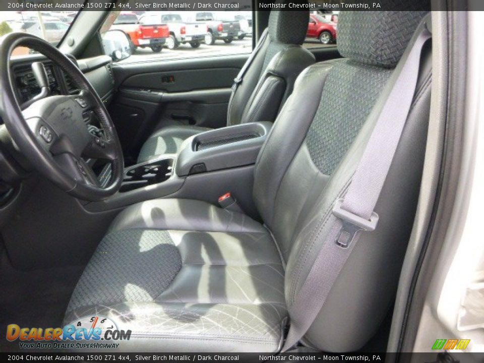 2004 Chevrolet Avalanche 1500 Z71 4x4 Silver Birch Metallic / Dark Charcoal Photo #10