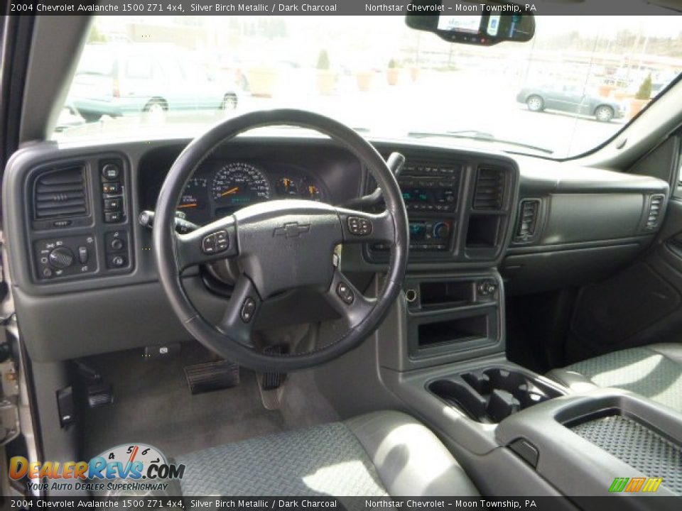 Dark Charcoal Interior - 2004 Chevrolet Avalanche 1500 Z71 4x4 Photo #12