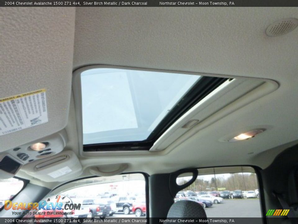 2004 Chevrolet Avalanche 1500 Z71 4x4 Silver Birch Metallic / Dark Charcoal Photo #16