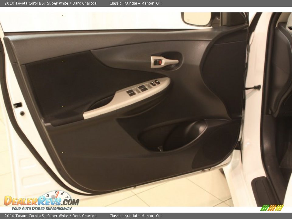 2010 Toyota Corolla S Super White / Dark Charcoal Photo #4