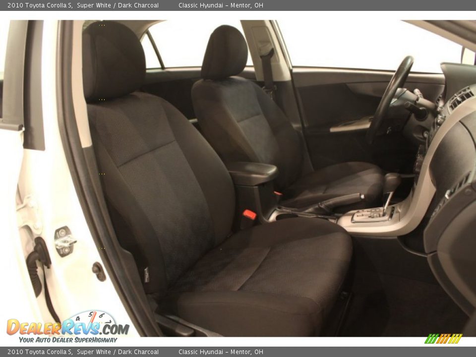 2010 Toyota Corolla S Super White / Dark Charcoal Photo #11