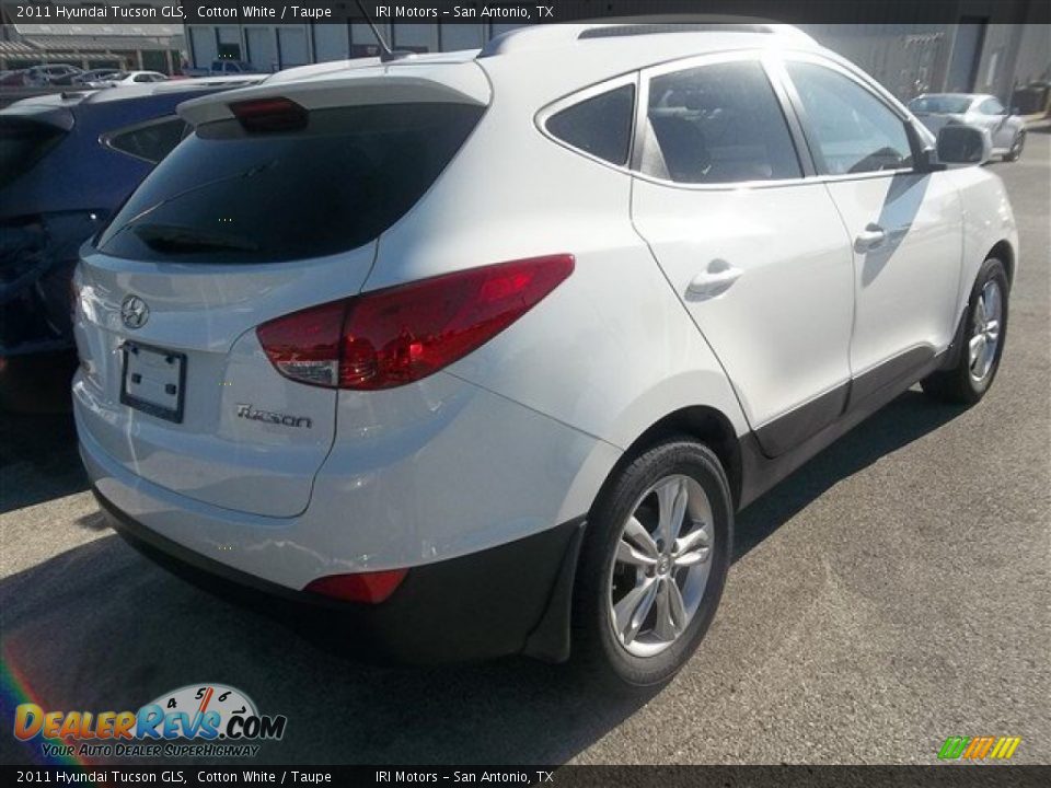 2011 Hyundai Tucson GLS Cotton White / Taupe Photo #3