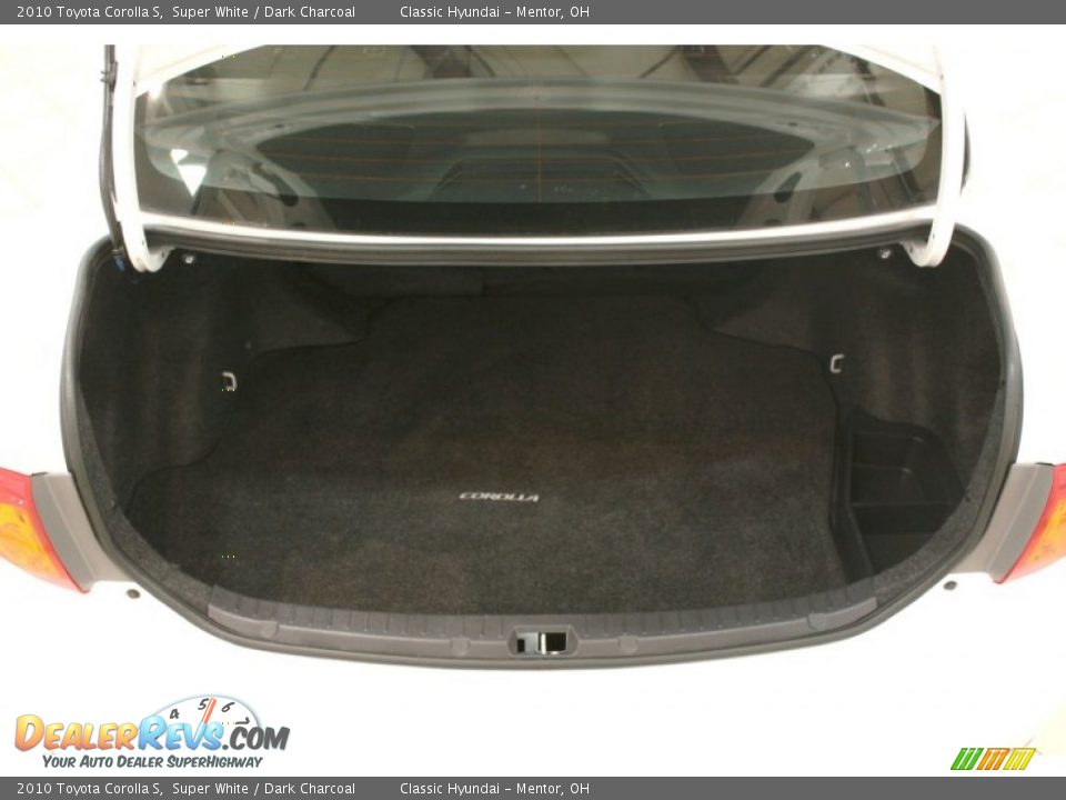 2010 Toyota Corolla S Super White / Dark Charcoal Photo #14