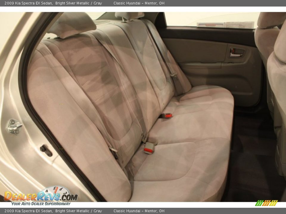 2009 Kia Spectra EX Sedan Bright Silver Metallic / Gray Photo #11