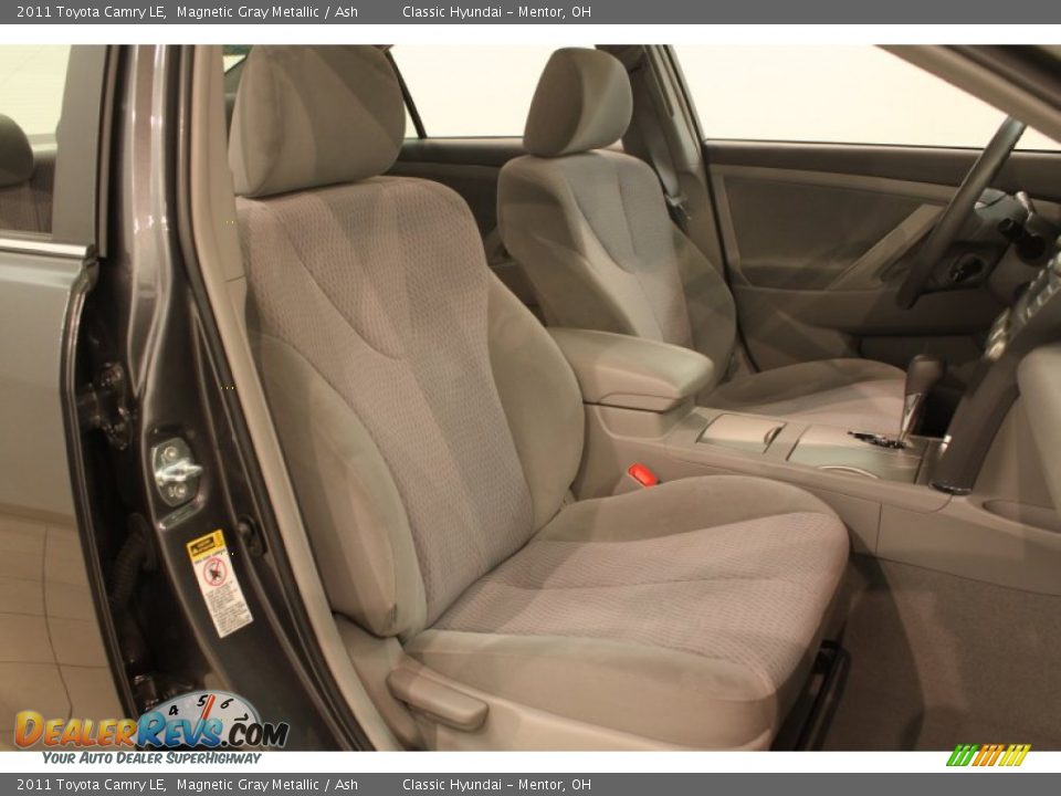 2011 Toyota Camry LE Magnetic Gray Metallic / Ash Photo #11