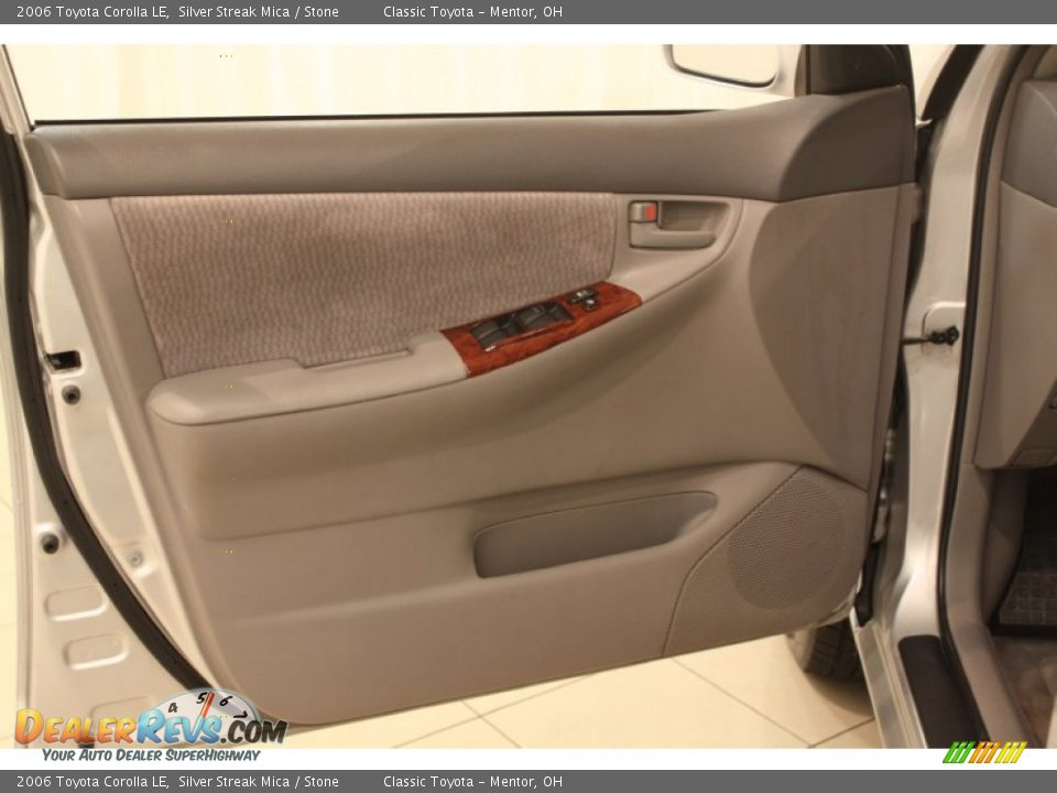 2006 Toyota Corolla LE Silver Streak Mica / Stone Photo #4