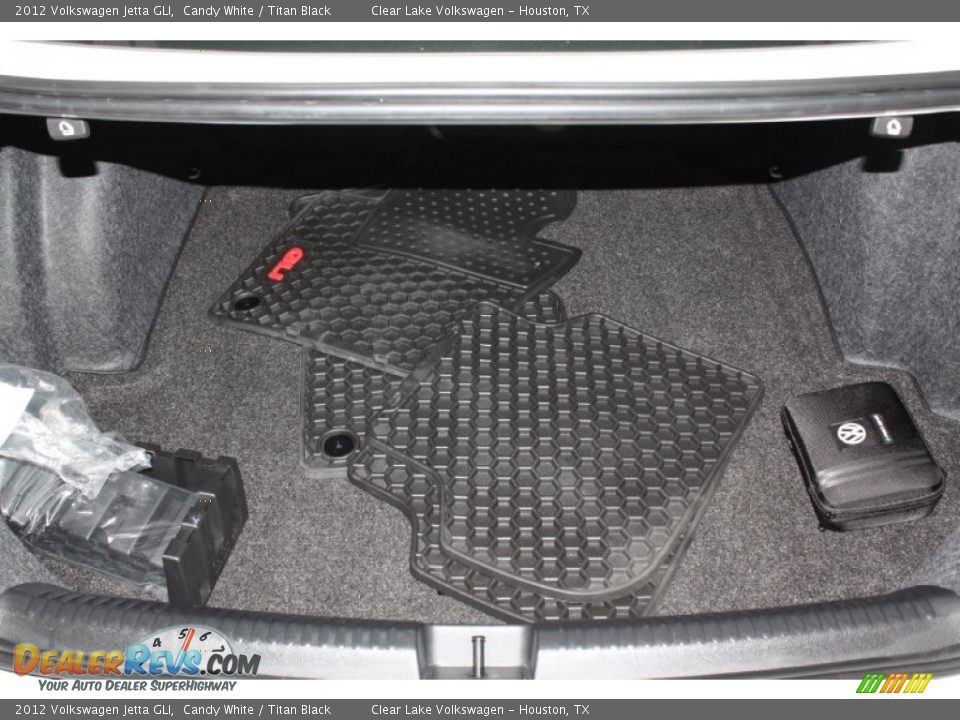 2012 Volkswagen Jetta GLI Candy White / Titan Black Photo #32