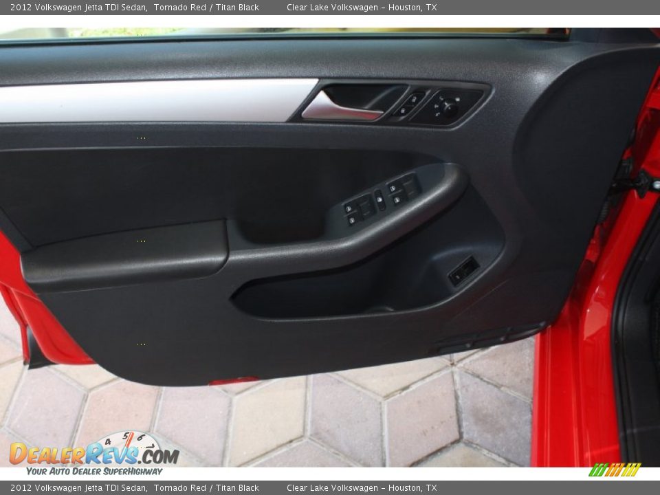 2012 Volkswagen Jetta TDI Sedan Tornado Red / Titan Black Photo #13