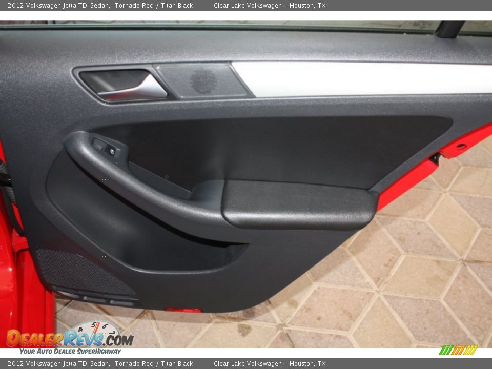 2012 Volkswagen Jetta TDI Sedan Tornado Red / Titan Black Photo #31