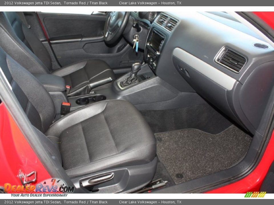 2012 Volkswagen Jetta TDI Sedan Tornado Red / Titan Black Photo #34