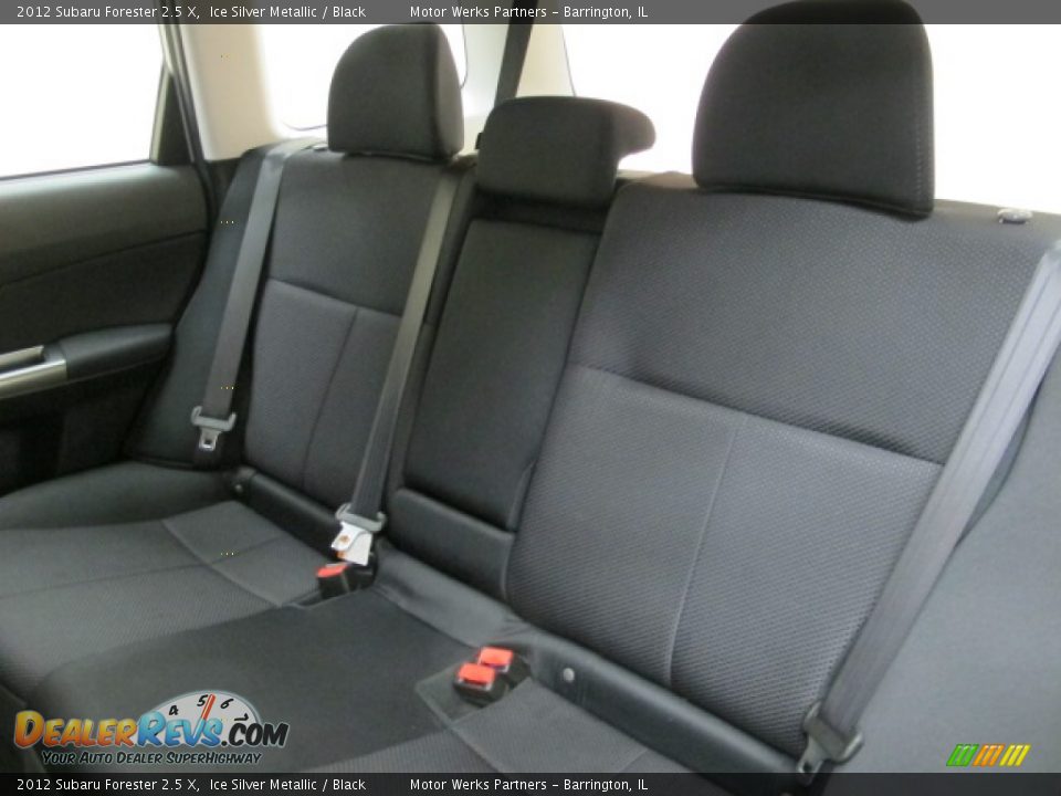 2012 Subaru Forester 2.5 X Ice Silver Metallic / Black Photo #17