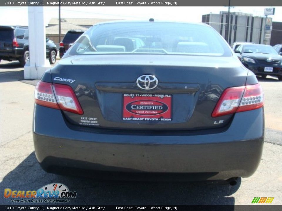 2010 Toyota Camry LE Magnetic Gray Metallic / Ash Gray Photo #5