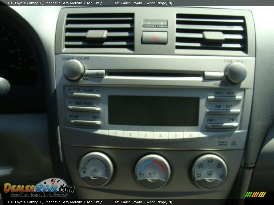 2010 Toyota Camry LE Magnetic Gray Metallic / Ash Gray Photo #10