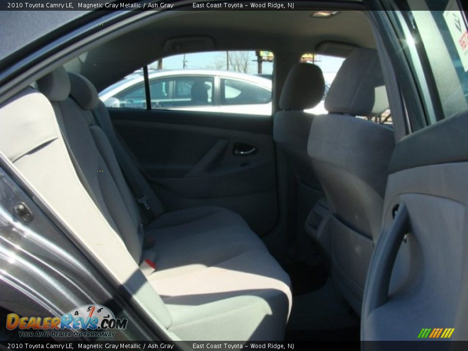 2010 Toyota Camry LE Magnetic Gray Metallic / Ash Gray Photo #11