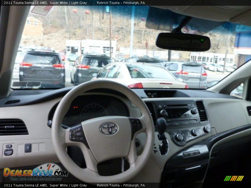 2011 Toyota Sienna LE AWD Super White / Light Gray Photo #6