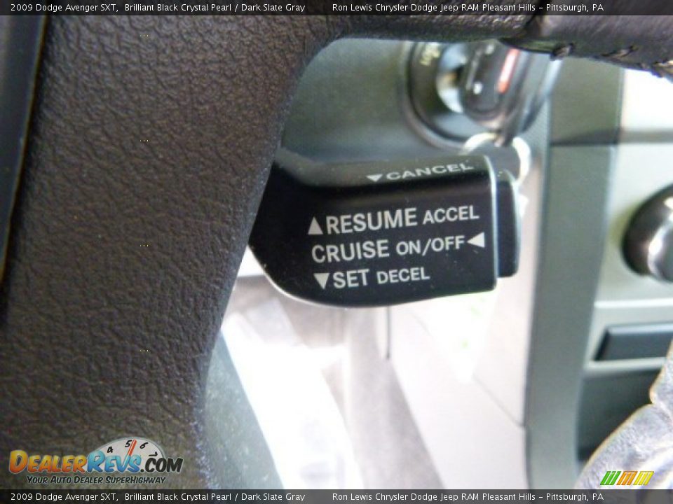 2009 Dodge Avenger SXT Brilliant Black Crystal Pearl / Dark Slate Gray Photo #17