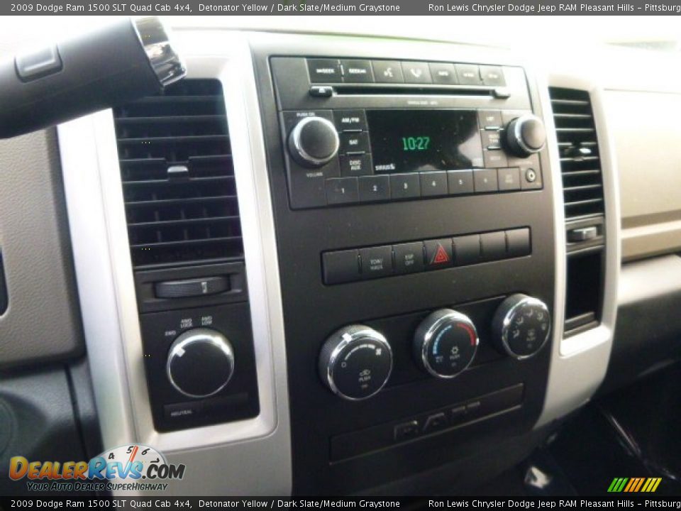 Controls of 2009 Dodge Ram 1500 SLT Quad Cab 4x4 Photo #18