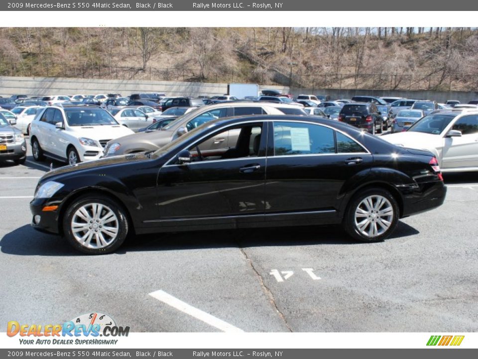 2009 Mercedes-Benz S 550 4Matic Sedan Black / Black Photo #3