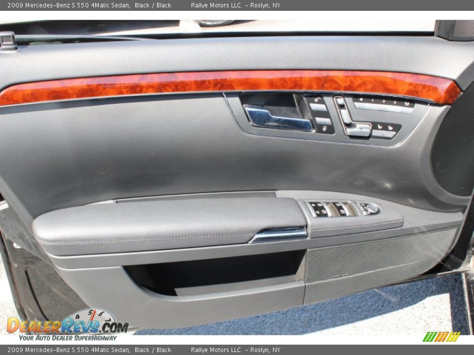 2009 Mercedes-Benz S 550 4Matic Sedan Black / Black Photo #11