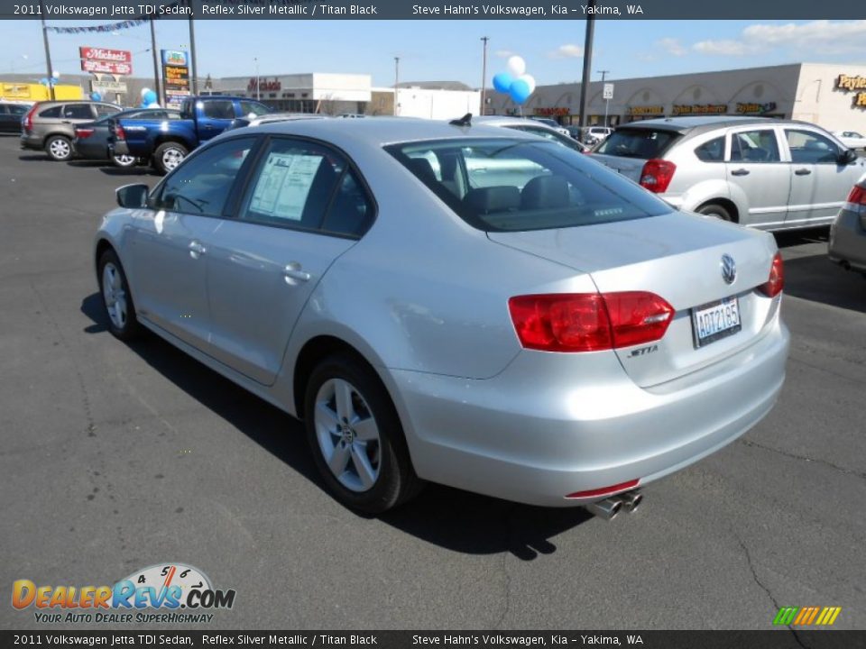 2011 Volkswagen Jetta TDI Sedan Reflex Silver Metallic / Titan Black Photo #10
