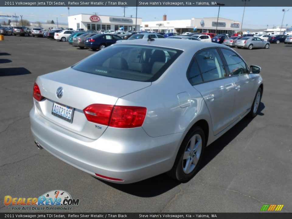 2011 Volkswagen Jetta TDI Sedan Reflex Silver Metallic / Titan Black Photo #13