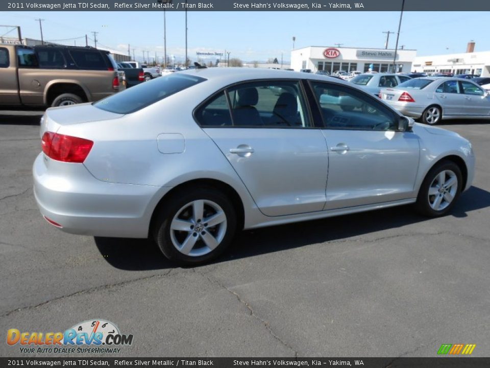 2011 Volkswagen Jetta TDI Sedan Reflex Silver Metallic / Titan Black Photo #16