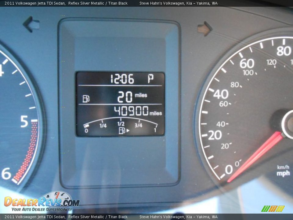2011 Volkswagen Jetta TDI Sedan Reflex Silver Metallic / Titan Black Photo #18