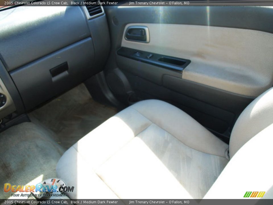 2005 Chevrolet Colorado LS Crew Cab Black / Medium Dark Pewter Photo #13