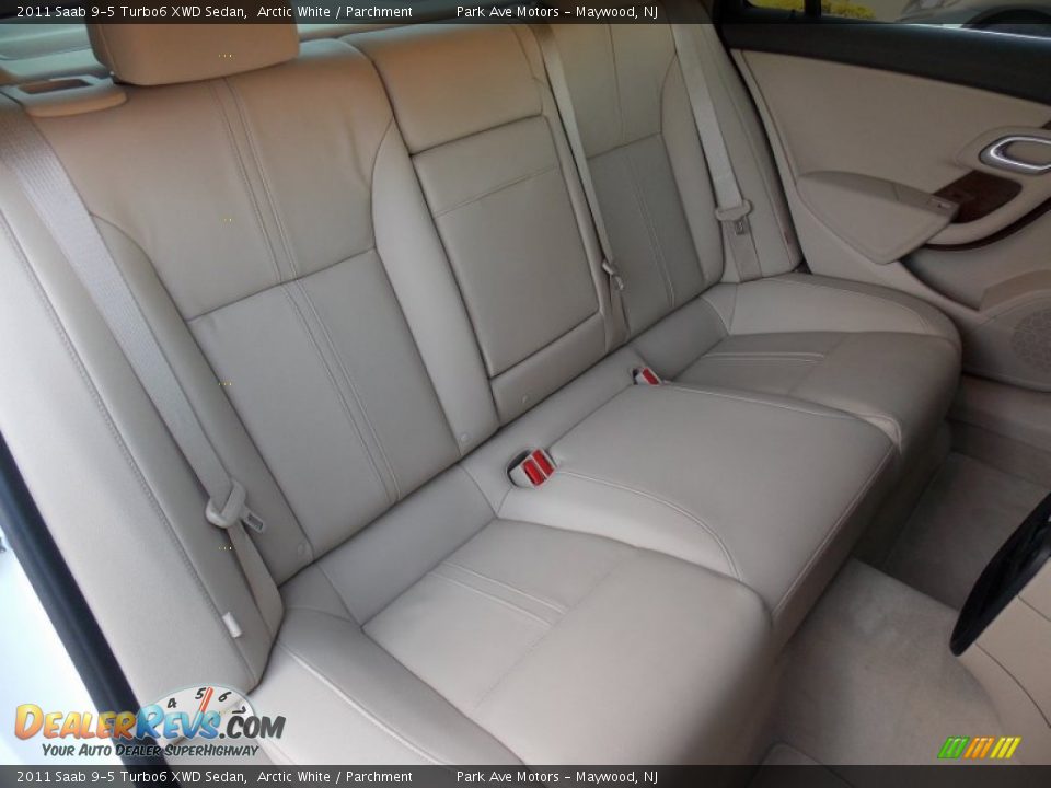 2011 Saab 9-5 Turbo6 XWD Sedan Arctic White / Parchment Photo #23