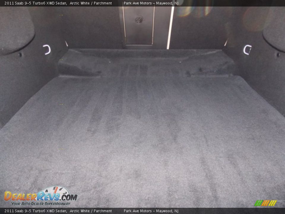 2011 Saab 9-5 Turbo6 XWD Sedan Arctic White / Parchment Photo #25
