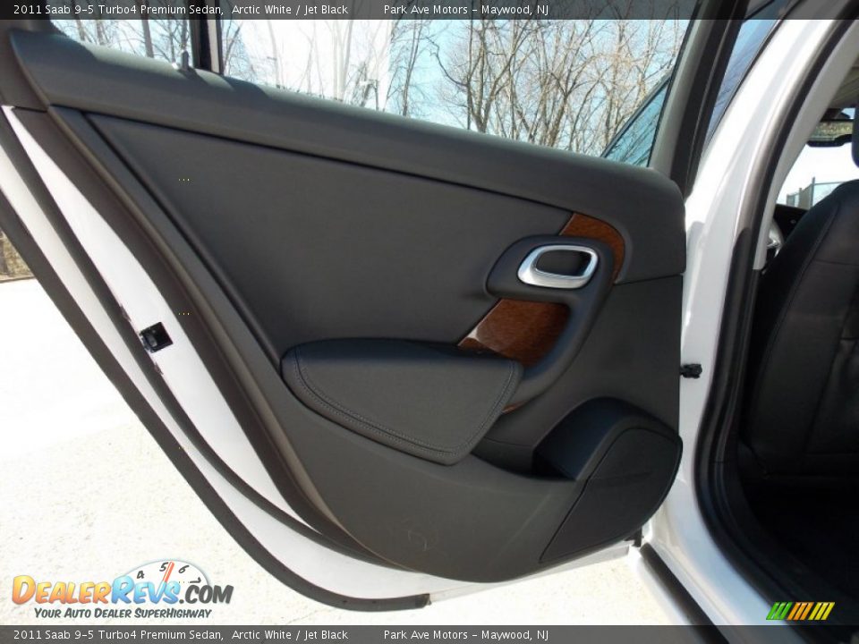 2011 Saab 9-5 Turbo4 Premium Sedan Arctic White / Jet Black Photo #13