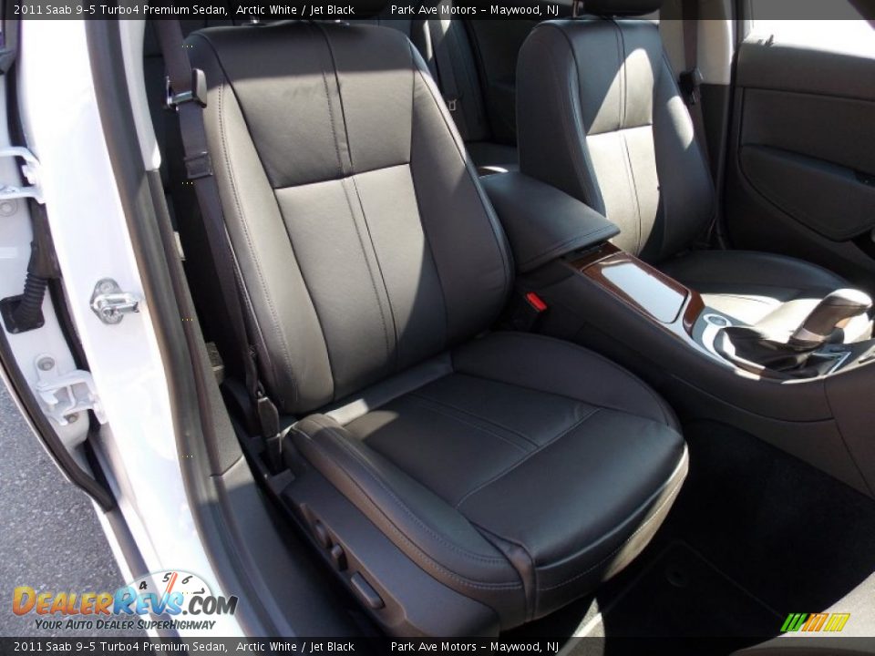 2011 Saab 9-5 Turbo4 Premium Sedan Arctic White / Jet Black Photo #16