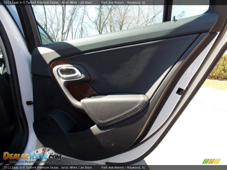 2011 Saab 9-5 Turbo4 Premium Sedan Arctic White / Jet Black Photo #18
