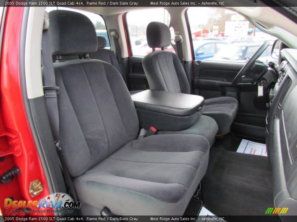 2005 Dodge Ram 1500 SLT Quad Cab 4x4 Flame Red / Dark Slate Gray Photo #11