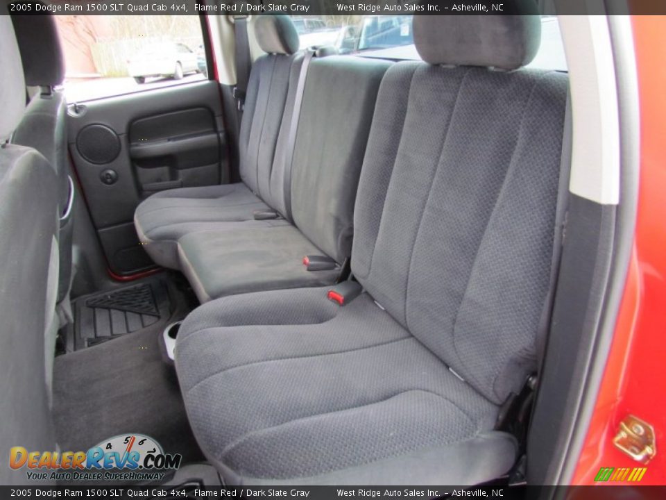 2005 Dodge Ram 1500 SLT Quad Cab 4x4 Flame Red / Dark Slate Gray Photo #15