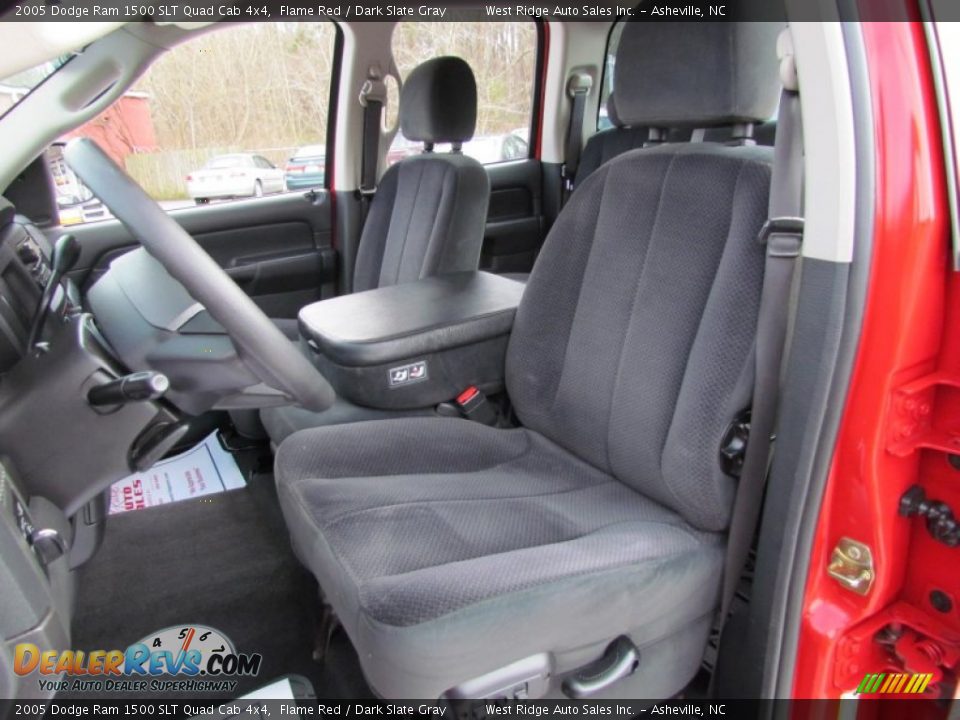 2005 Dodge Ram 1500 SLT Quad Cab 4x4 Flame Red / Dark Slate Gray Photo #17