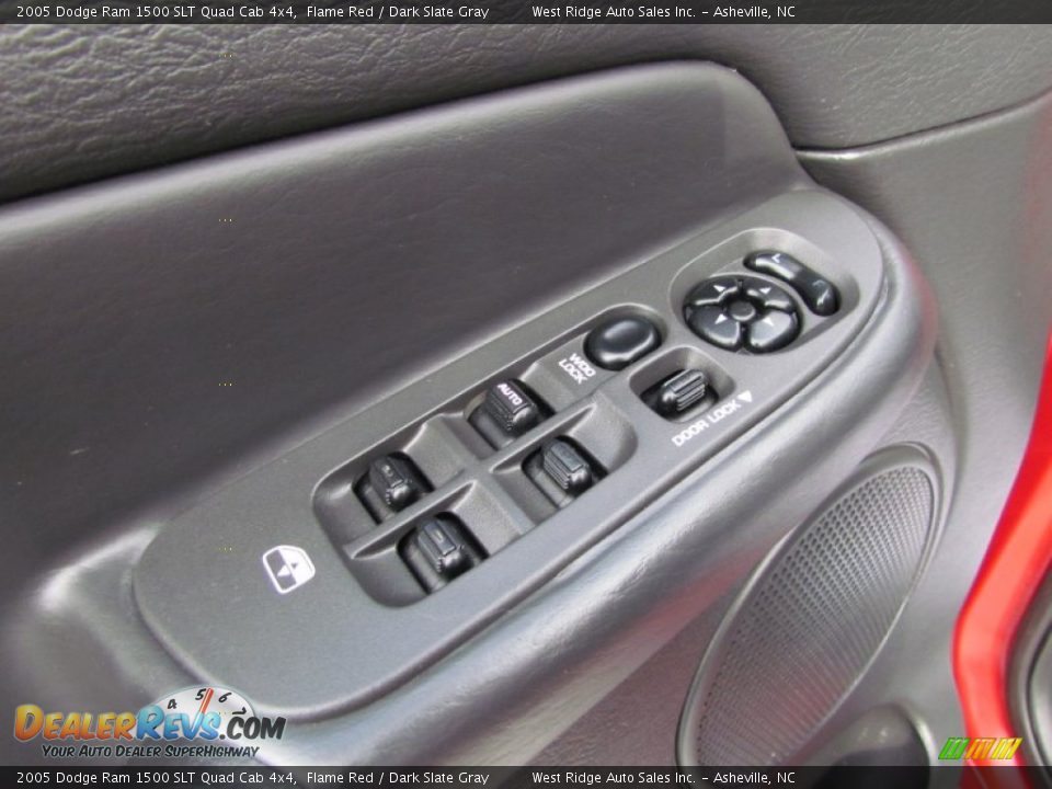 2005 Dodge Ram 1500 SLT Quad Cab 4x4 Flame Red / Dark Slate Gray Photo #18