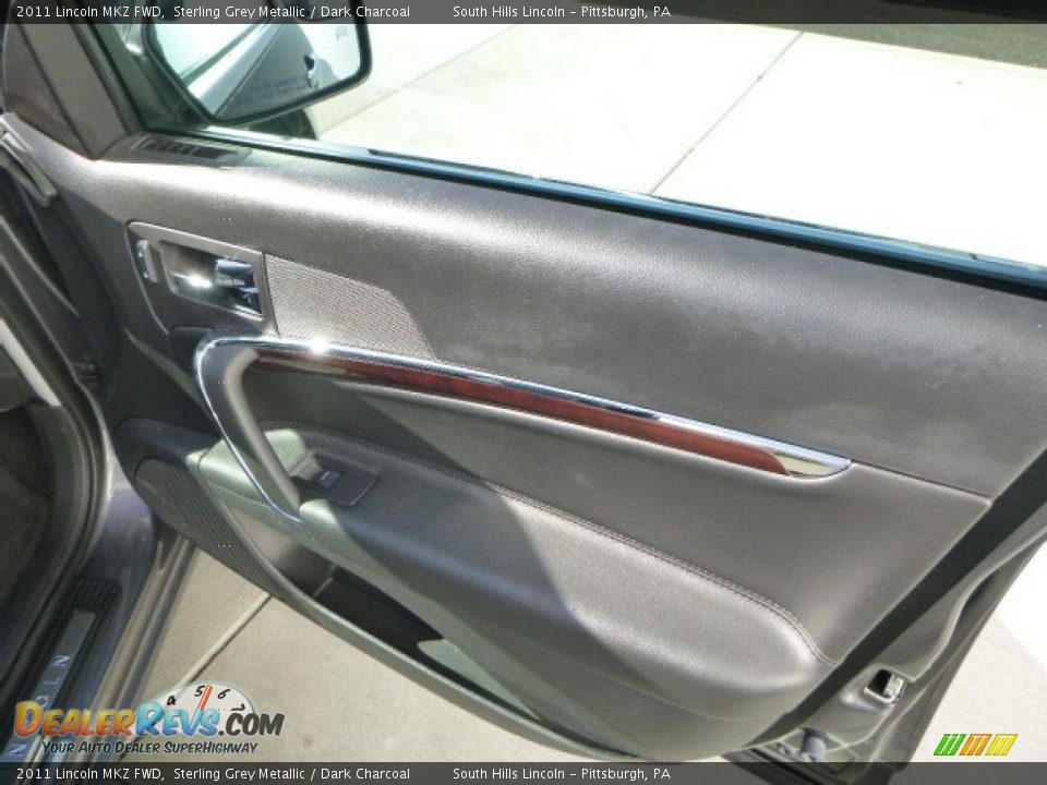 2011 Lincoln MKZ FWD Sterling Grey Metallic / Dark Charcoal Photo #12