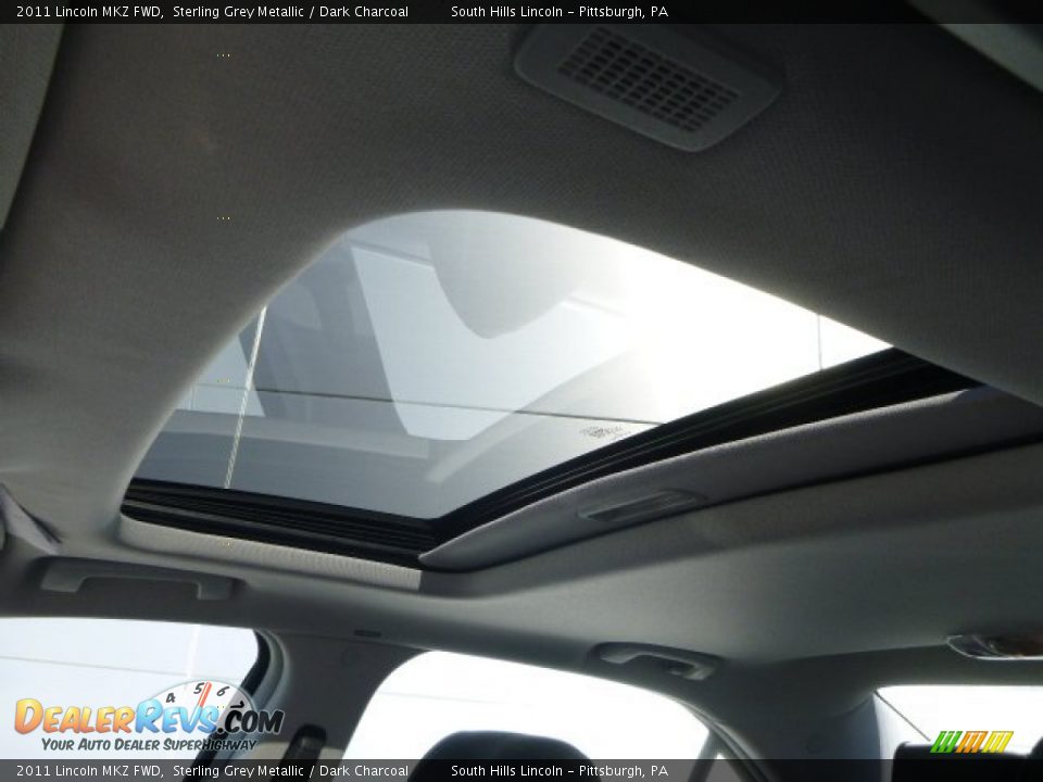 2011 Lincoln MKZ FWD Sterling Grey Metallic / Dark Charcoal Photo #21