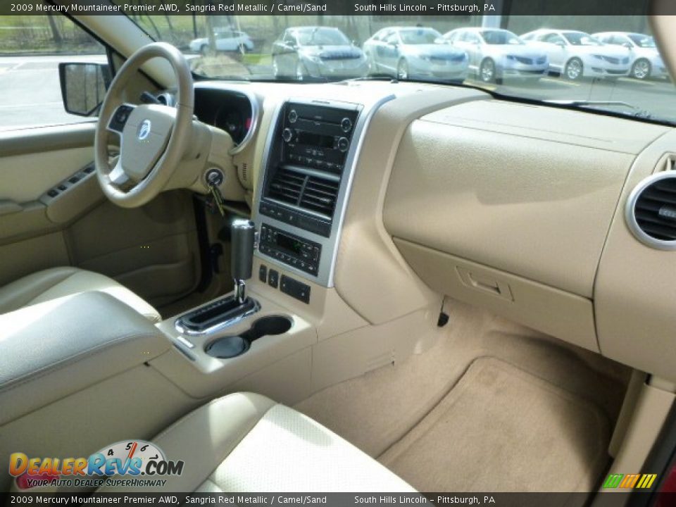 Dashboard of 2009 Mercury Mountaineer Premier AWD Photo #11