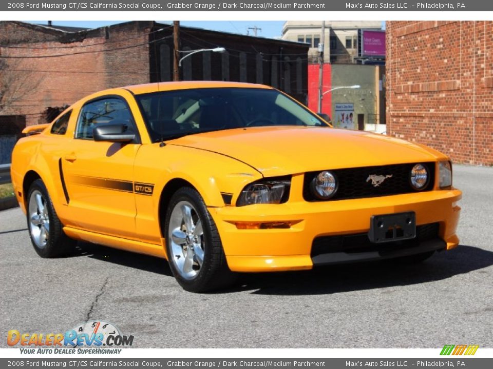 Front 3/4 View of 2008 Ford Mustang GT/CS California Special Coupe Photo #8