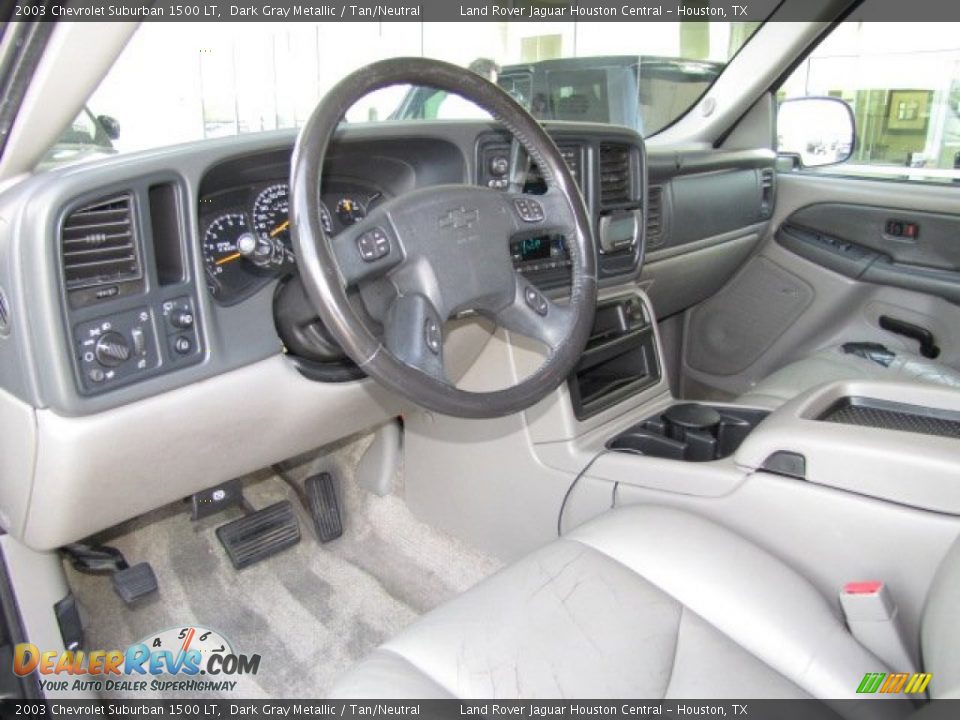 Tan/Neutral Interior - 2003 Chevrolet Suburban 1500 LT Photo #12