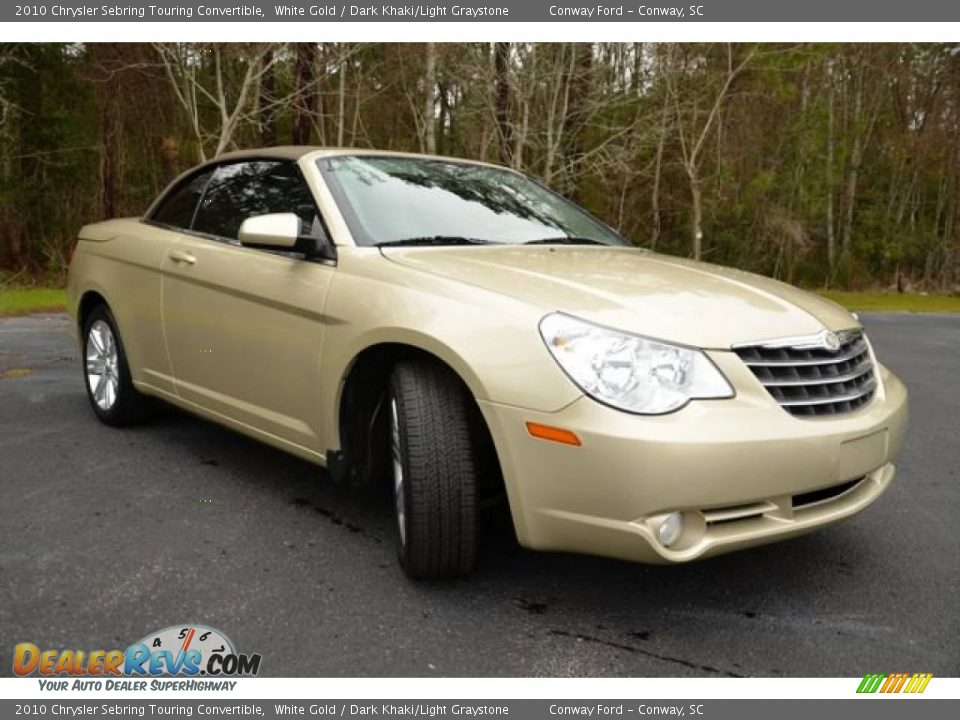 Front 3/4 View of 2010 Chrysler Sebring Touring Convertible Photo #3