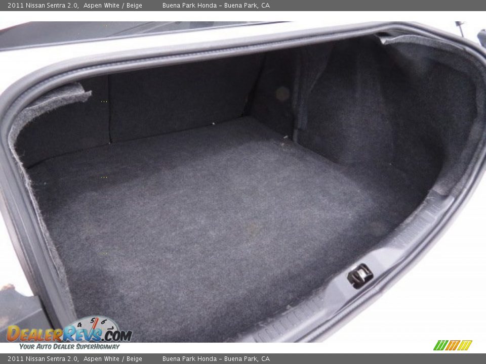 2011 Nissan Sentra 2.0 Aspen White / Beige Photo #8