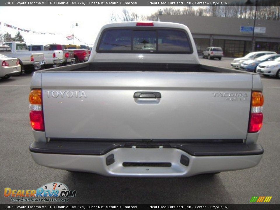 2004 Toyota Tacoma V6 TRD Double Cab 4x4 Lunar Mist Metallic / Charcoal Photo #10